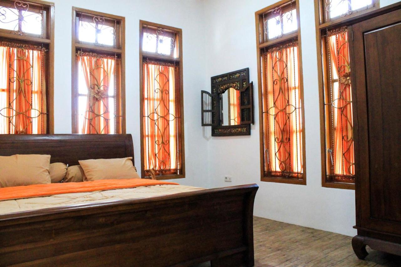 Villa Bukit Berkat Богор Екстериор снимка